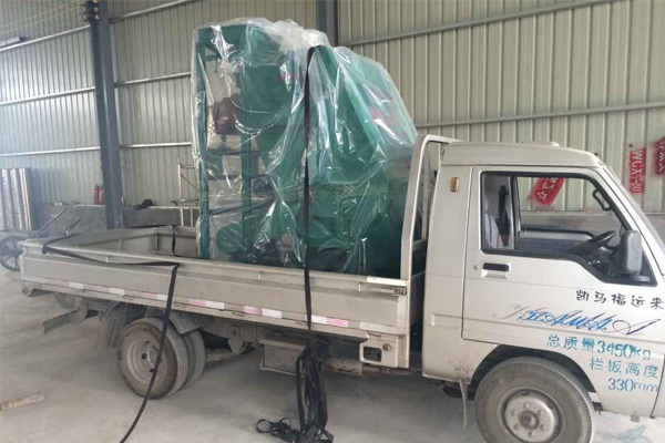 內蒙古客戶購買我廠wcx系列磁選機